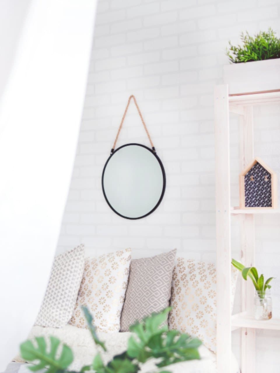 Round Hanging Entry Mirror